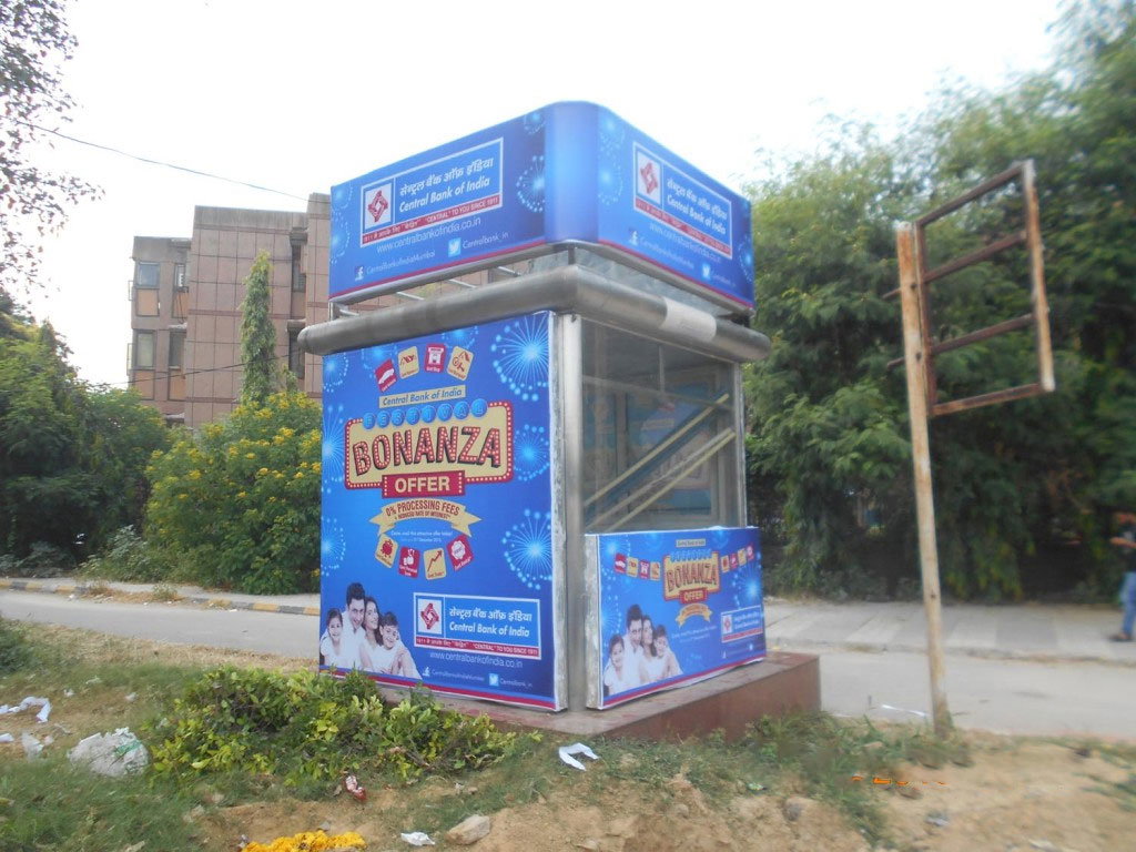 Outdoor campaign for Central Bank