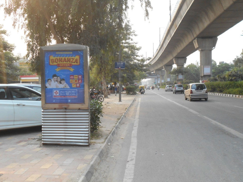 Outdoor campaign for Central Bank