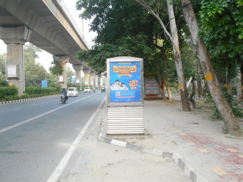 Outdoor campaign for Central Bank